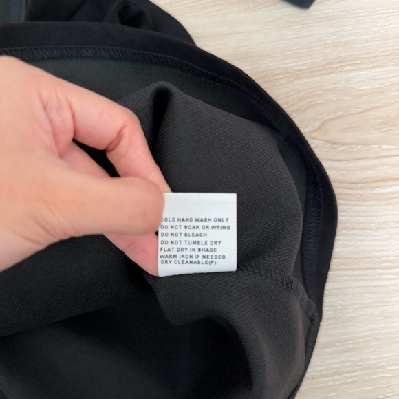 Simplee Medium NEW Black Mini Skirt Slit Cut Side Tie - Picture 7 of 10